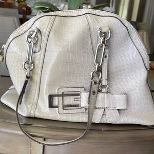 handbags: from Guess, color cream and silver in good condition